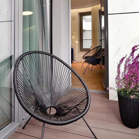Plac Unii - Barcelona 64 Apartment Gdynia